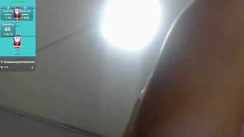 Snapshot of andreinabrown18 chatting on December 21, 2024, 11:45 pm Andreina online show from December 21, 2024, 11:45 pm