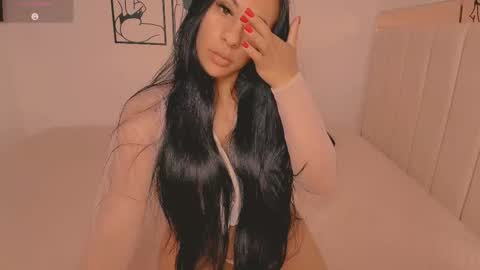 andreita__bustamante online show from March 4, 2025, 1:55 am