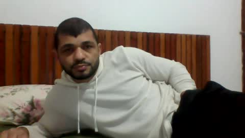 andreloko123 online show from June 14, 2026, 1:58 am