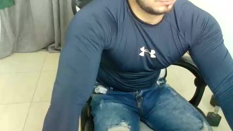 andres180950734 online show from March 16, 2026, 11:14 am
