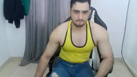 andres180950734 online show from June 5, 2026, 1:17 pm