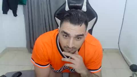 andres180950734 online show from June 10, 2026, 12:11 am