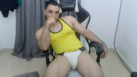 andres180950734 online show from June 13, 2026, 1:14 am