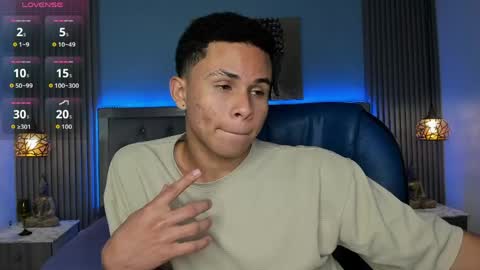 IM ANDRES online show from May 19, 2026, 2:07 am