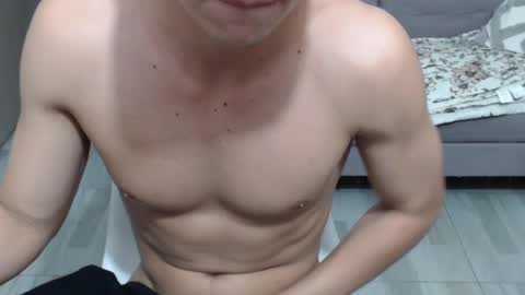 Snapshot of andres_2977 chatting on August 7, 2026, 1:29 am Andres 2977 online show from August 7, 2026, 1:29 am