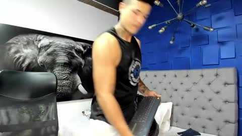 insta andres clark  online show from April 2, 2026, 7:44 pm