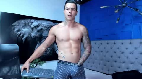 Snapshot of andres_clark chatting on April 24, 2026, 5:15 pm insta andres clark online show from April 24, 2026, 5:15 pm