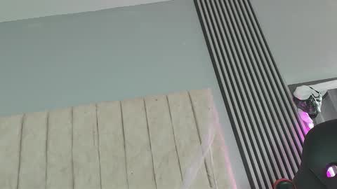 Snapshot of andres_cream chatting on October 10, 2025, 5:01 pm andres_cream online show from October 10, 2025, 5:01 pm