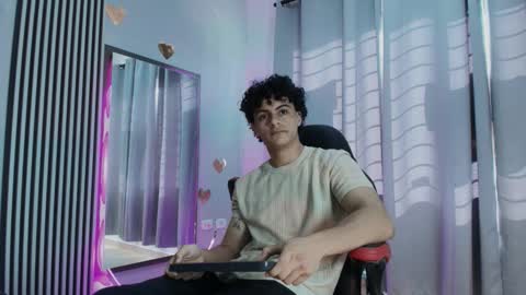 Snapshot of andres_cream chatting on November 17, 2025, 1:28 pm andres_cream online show from November 17, 2025, 1:28 pm