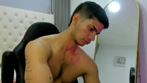 andres_stud online show from March 29, 2026, 6:57 am