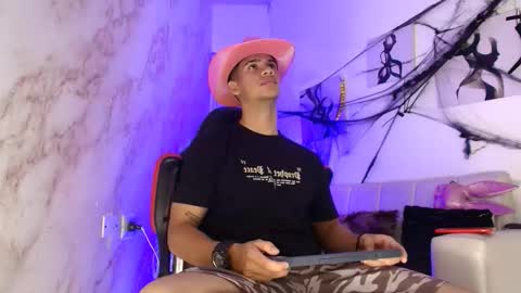 ANDRES  online show from October 27, 2025, 4:27 am