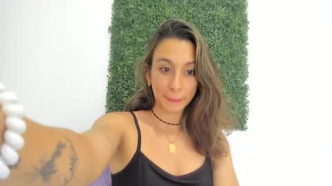 Snapshot of andresgiraldo1 chatting on December 5, 2024, 2:31 am Isa --------- online show from December 5, 2024, 2:31 am