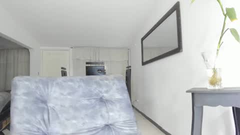 Snapshot of andresgiraldo1 chatting on January 19, 2025, 12:38 am Isa --------- online show from January 19, 2025, 12:38 am