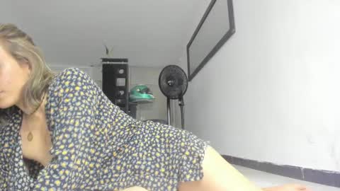 Snapshot of andresgiraldo1 chatting on January 30, 2025, 3:55 am Isa --------- online show from January 30, 2025, 3:55 am