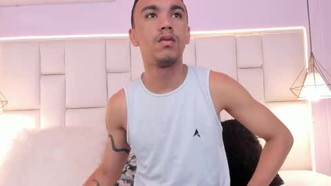 Snapshot of andressolorzano chatting on June 6, 2026, 11:37 am Andres online show from June 6, 2026, 11:37 am