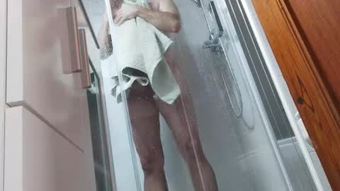 Snapshot of andreudickhard91 chatting on January 12, 2025, 11:17 am Andreu online show from January 12, 2025, 11:17 am