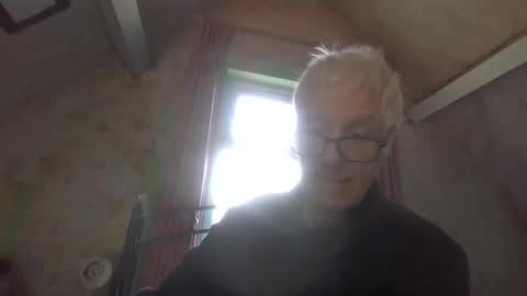 Snapshot of andrew160258 chatting on April 11, 2026, 11:47 am Andrew online show from April 11, 2026, 11:47 am