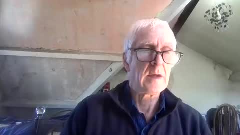 Snapshot of andrew160258 chatting on April 22, 2026, 12:07 pm Andrew online show from April 22, 2026, 12:07 pm