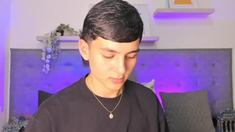 Snapshot of andrew_restrepo chatting on May 9, 2026, 4:45 pm andrew restrepo online show from May 9, 2026, 4:45 pm