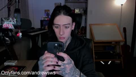 Snapshot of andrew_round chatting on January 31, 2025, 3:30 am andrew_round online show from January 31, 2025, 3:30 am