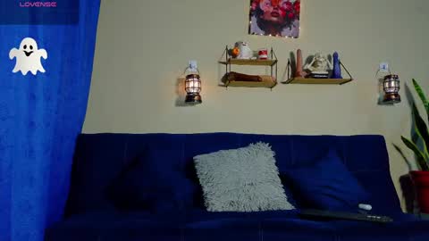 andrewfalcon_ online show from May 10, 2026, 9:58 am