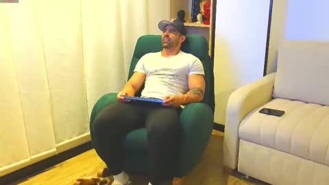 Andrew online show from February 12, 2025, 2:03 am