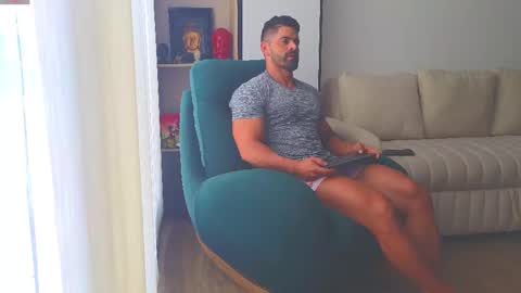 Andrew online show from February 26, 2025, 2:25 pm