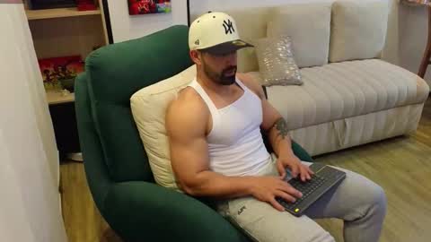 Andrew online show from October 23, 2025, 2:22 am