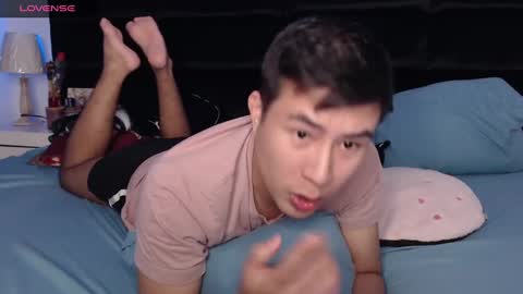 andrewmhilton_ online show from March 8, 2025, 2:34 am