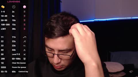 andrewmhilton_ online show from October 11, 2025, 6:56 am