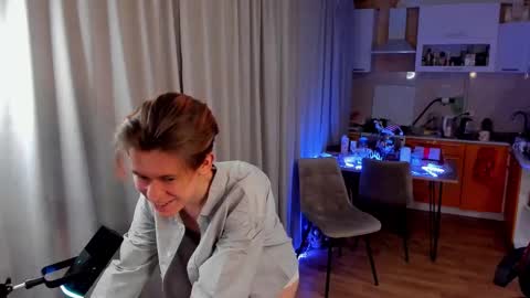 Andrew online show from March 7, 2025, 7:49 pm