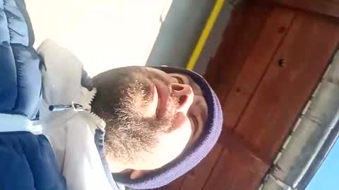 Snapshot of andrey21q chatting on January 9, 2026, 11:13 am andrey21q online show from January 9, 2026, 11:13 am