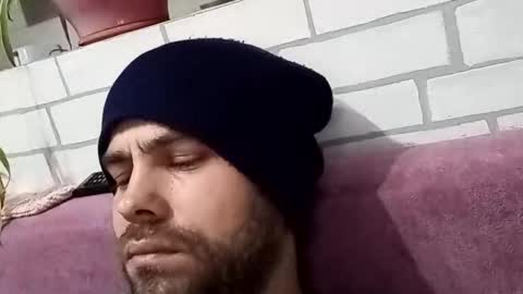 Snapshot of andrey21q chatting on February 8, 2026, 5:05 pm andrey21q online show from February 8, 2026, 5:05 pm