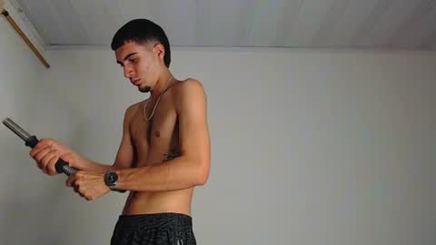 andriuhot066 online show from December 2, 2024, 3:26 am