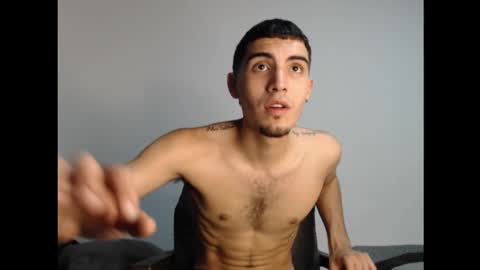 andriuhot066 online show from December 17, 2024, 8:21 pm