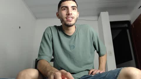 andriuhot066 online show from December 19, 2025, 9:05 am