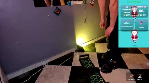      online show from December 15, 2024, 5:42 pm