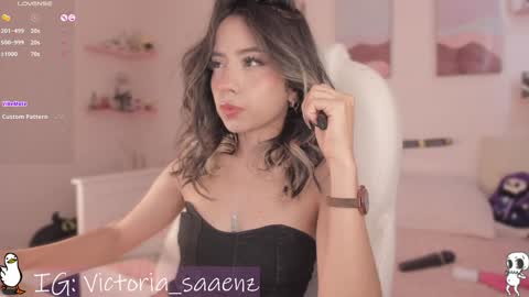 Victoria Senz  online show from February 6, 2025, 9:06 pm