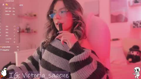 Victoria Senz  online show from February 19, 2025, 9:47 pm