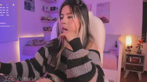 Snapshot of andromeedaa_ chatting on May 14, 2026, 3:08 pm Victoria Senz online show from May 14, 2026, 3:08 pm