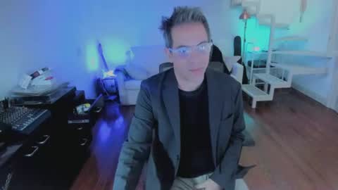 Andrew online show from June 28, 2026, 4:51 am