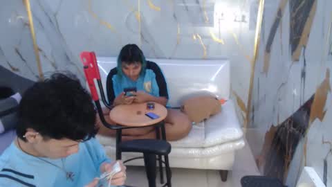 andy_dan1 online show from December 2, 2025, 6:25 pm