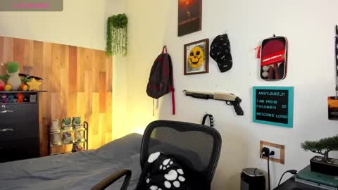 Snapshot of andy_guez_11 chatting on February 19, 2025, 12:55 pm andy_guez_11 online show from February 19, 2025, 12:55 pm