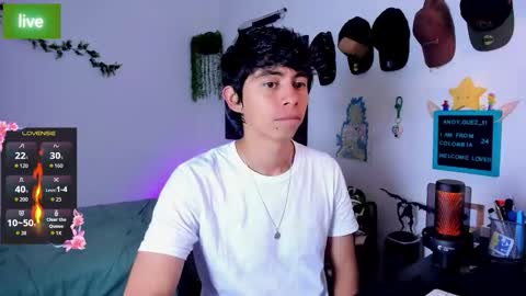 Snapshot of andy_guez_11 chatting on September 25, 2025, 11:03 am andy_guez_11 online show from September 25, 2025, 11:03 am