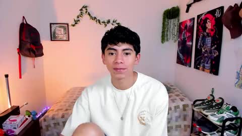 Snapshot of andy_guez_11 chatting on November 17, 2025, 9:26 am andy_guez_11 online show from November 17, 2025, 9:26 am