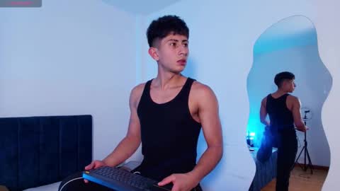 andy_justgame online show from November 29, 2025, 2:47 am