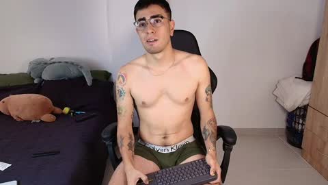 Andres online show from February 25, 2025, 1:28 pm
