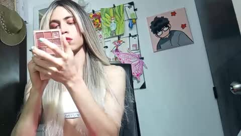 Andy van der Rose online show from September 25, 2025, 2:37 am