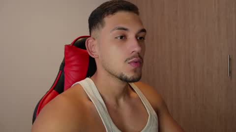 Snapshot of andy_weld chatting on September 18, 2025, 12:18 pm my onlyfans online show from September 18, 2025, 12:18 pm