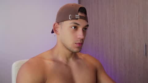 Snapshot of andy_weld chatting on September 26, 2025, 2:10 pm my onlyfans online show from September 26, 2025, 2:10 pm